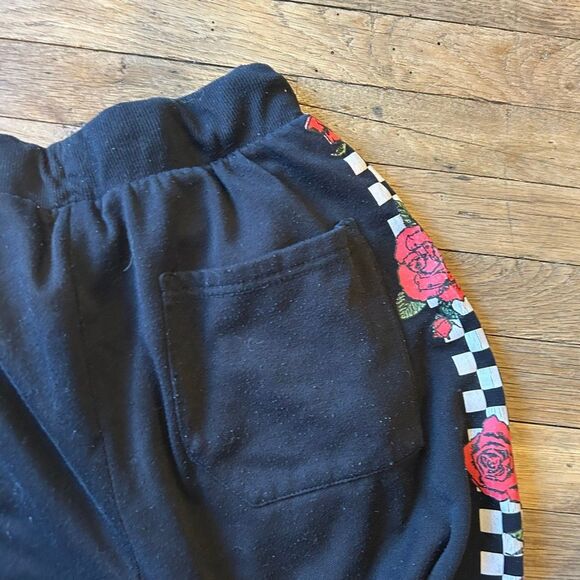 Rue21 sweatpants with pockets size medium - Picture 8 of 8